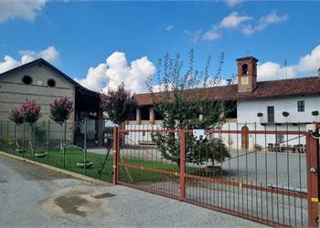 Rustico da ristrutturare
