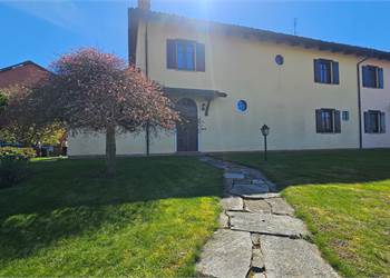 PORZIONE DI CASALE A MOTTA GASTALDI