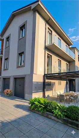 esterno ristrutturato