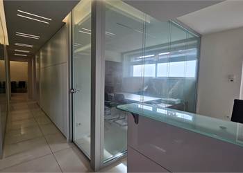 Affittasi Ufficio in Stabile in centro